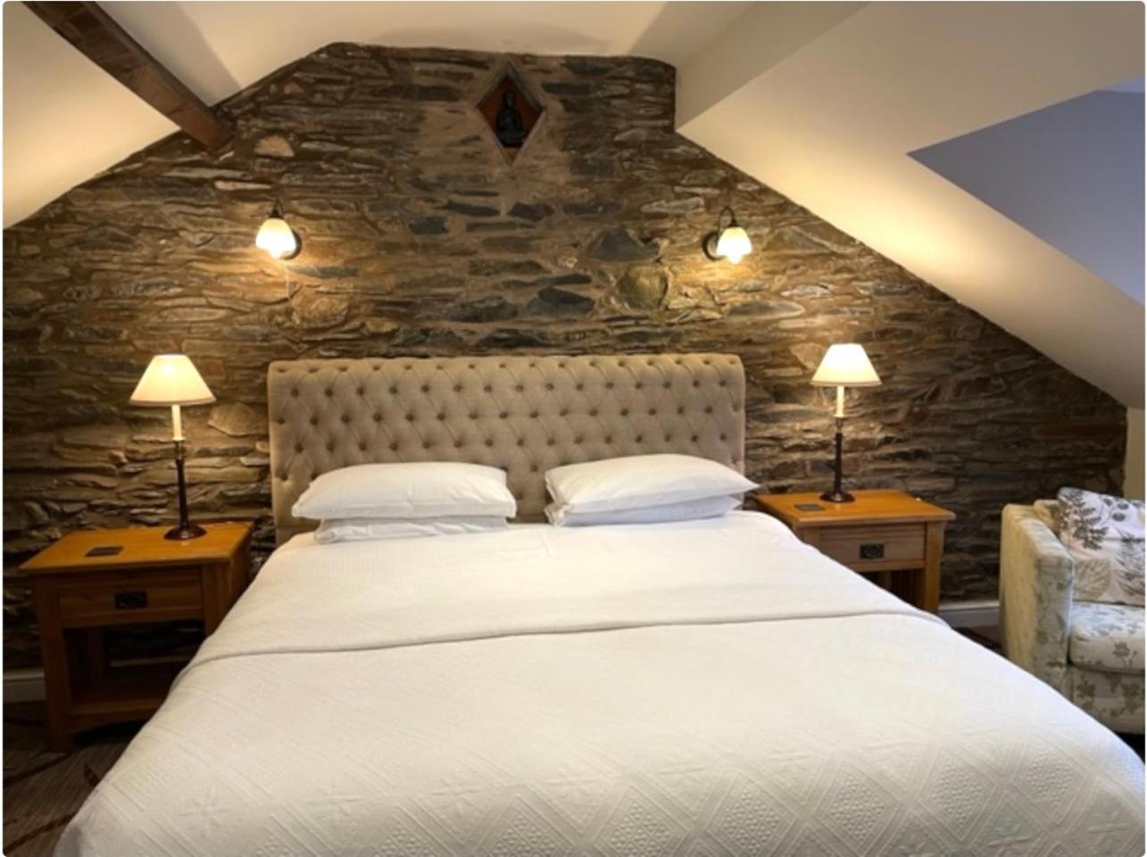 Yewfield Self Catering *